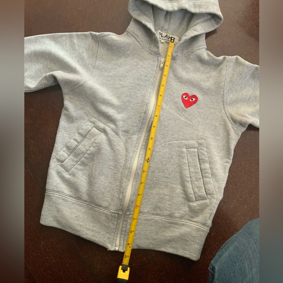 COMME DES GARÇONS PLAY INVADER HEART HOODED SWEAT - Picture 8 of 10